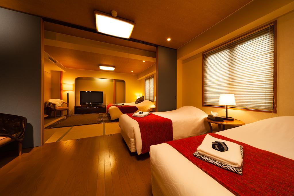 Hakuba Springs Hotel Buitenkant foto