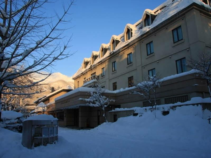 Hakuba Springs Hotel Buitenkant foto